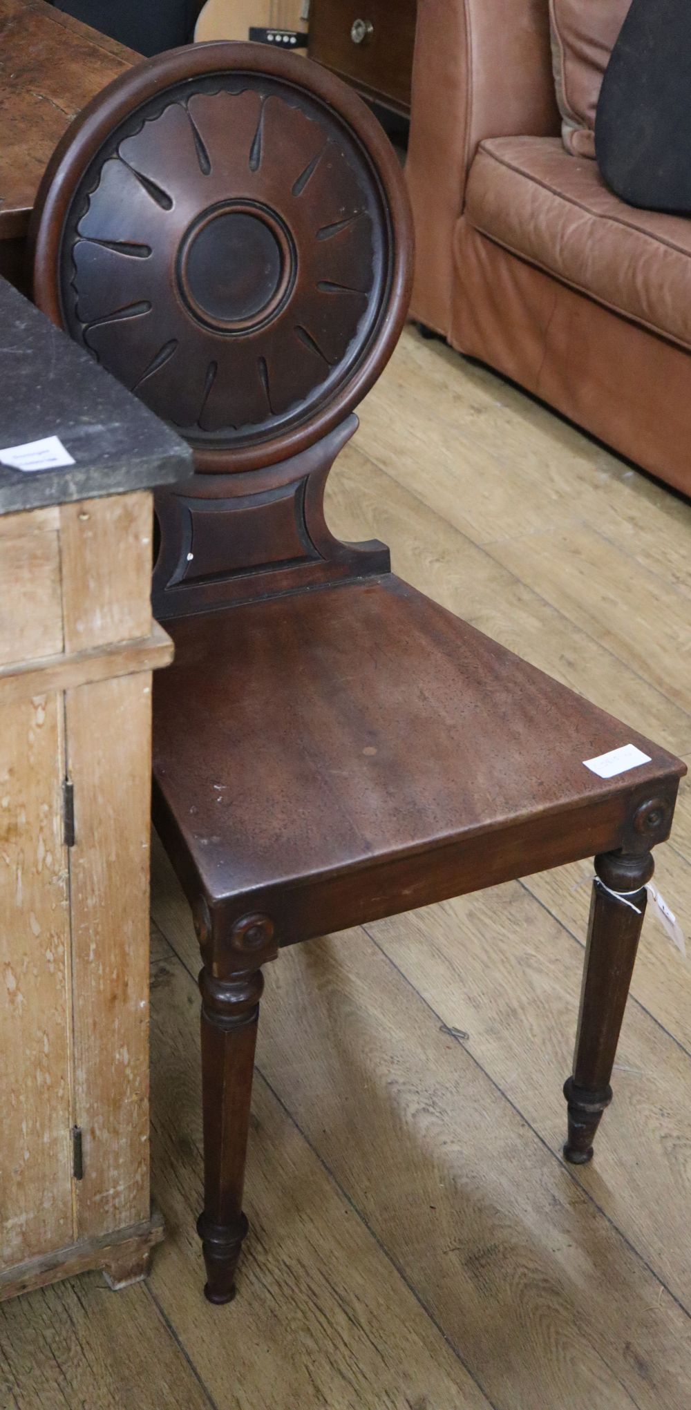 A William IV mahogany hall chair